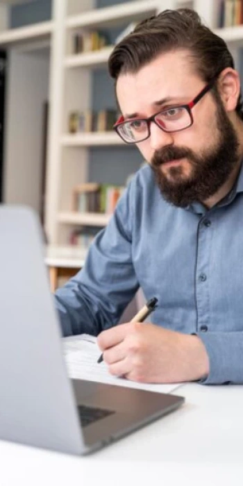 Fundo: Atualização Constante