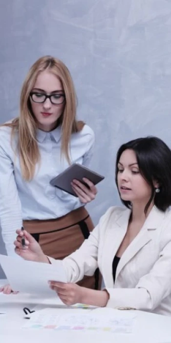 Fundo: Consultoria Estratégica